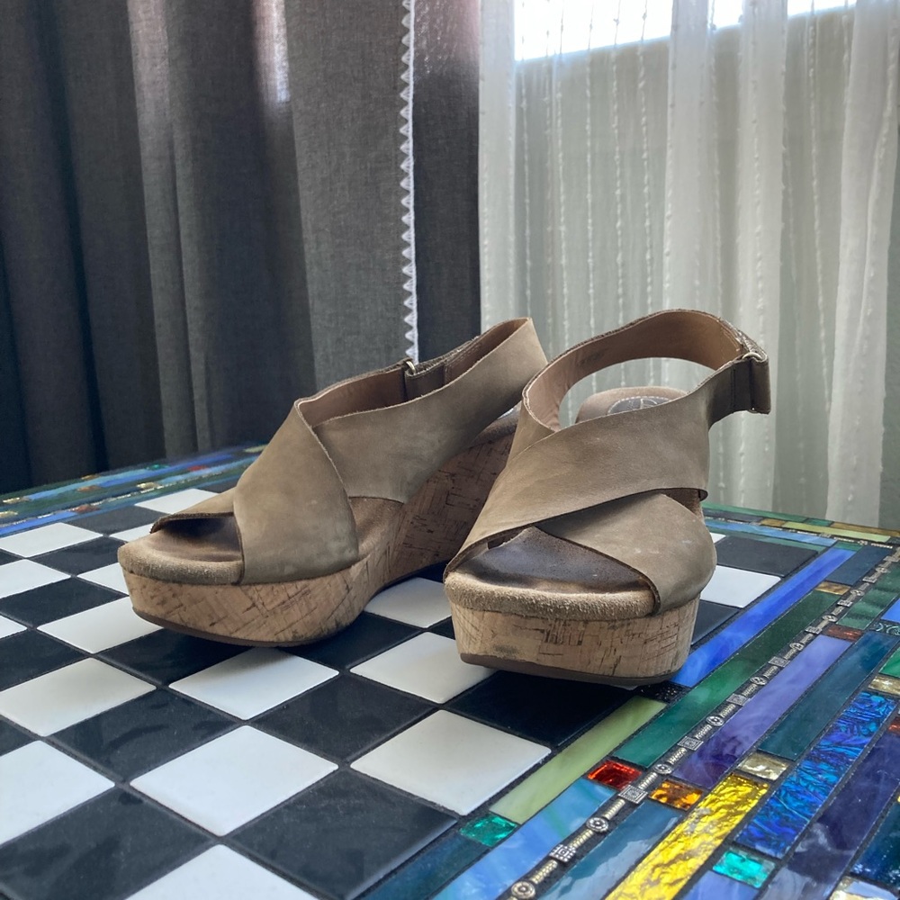 8.5 Clarks wedge platform, Velcro